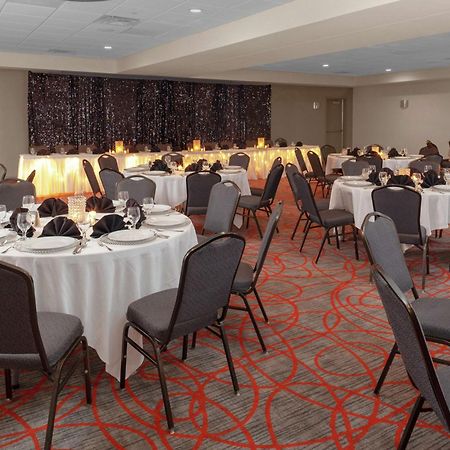 Doubletree Suites By Hilton Dayton/Miamisburg Exterior foto