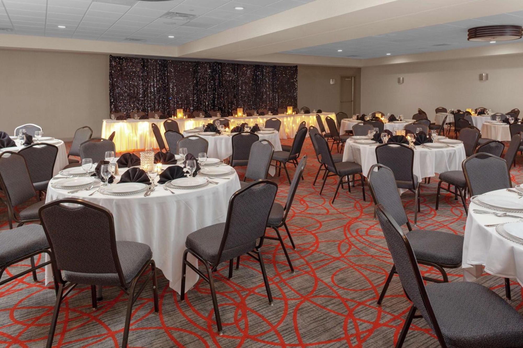 Doubletree Suites By Hilton Dayton/Miamisburg Exterior foto