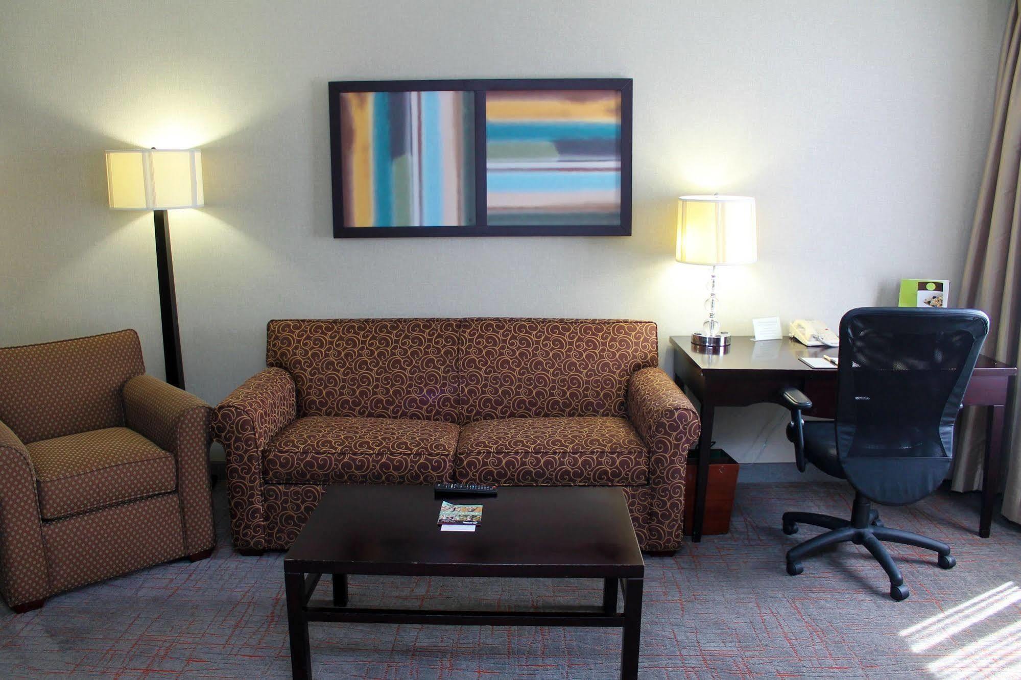 Doubletree Suites By Hilton Dayton/Miamisburg Exterior foto